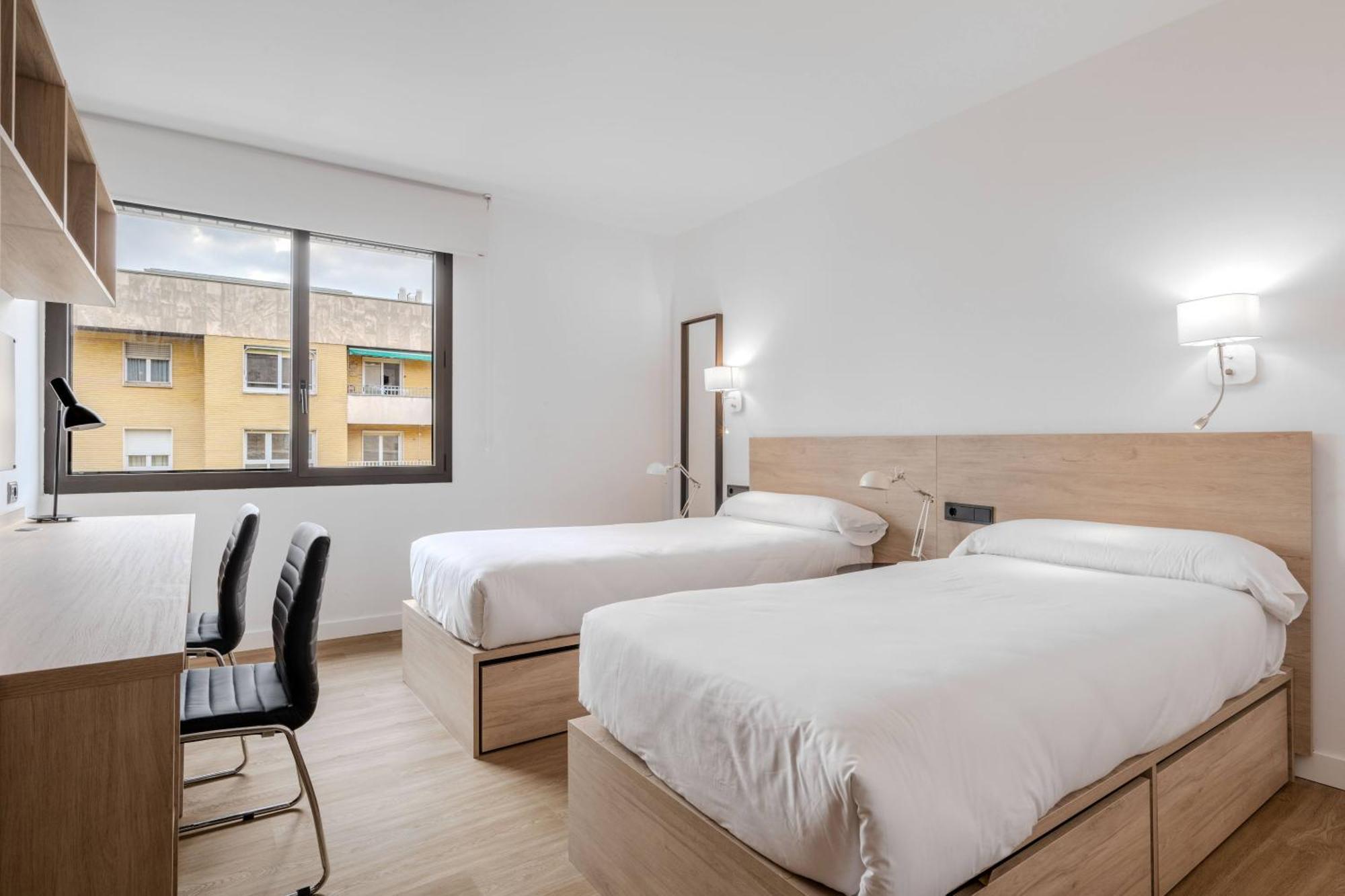 Micampus Pamplona Student Residence ภายนอก รูปภาพ