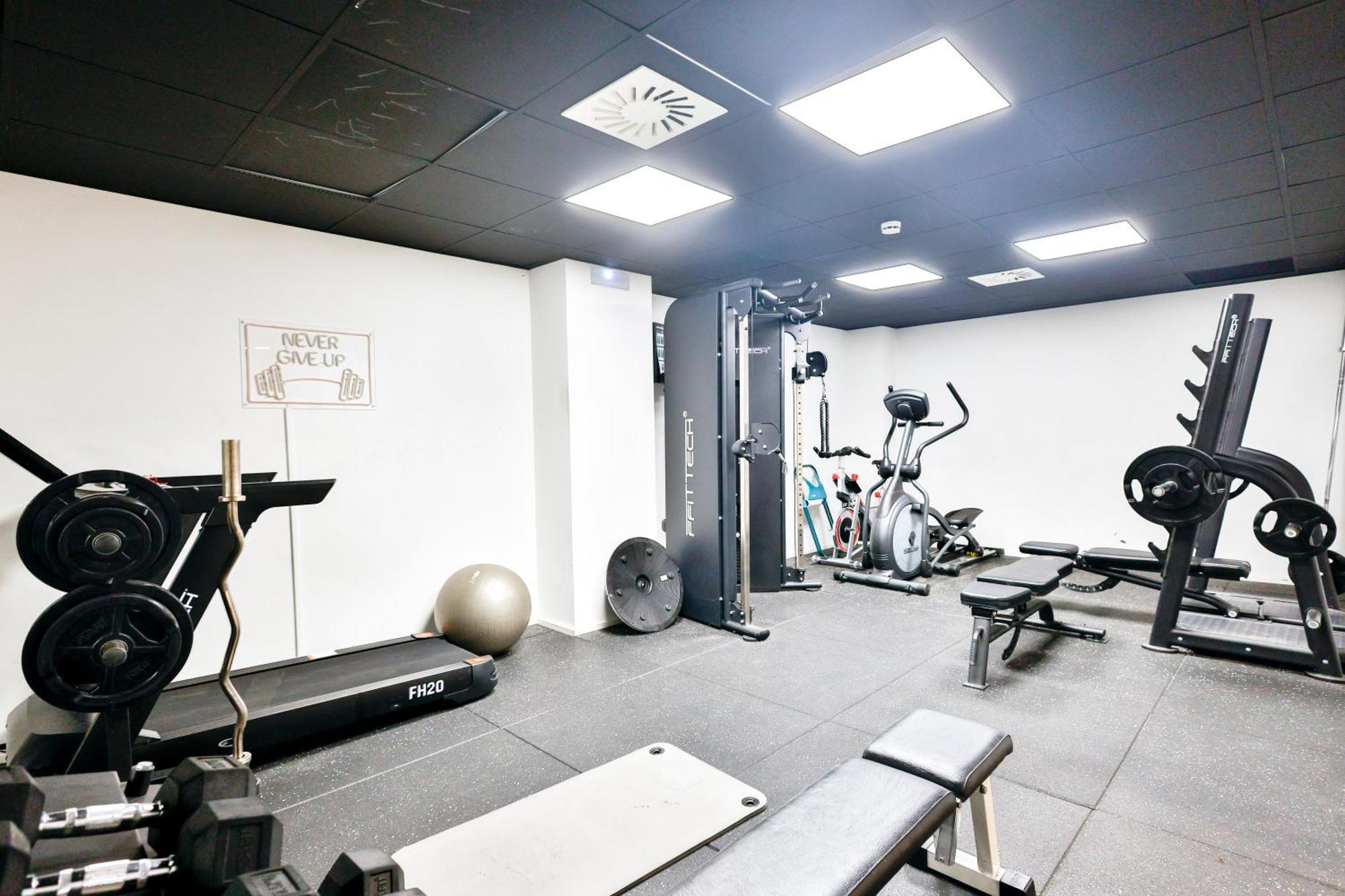Micampus Pamplona Student Residence ภายนอก รูปภาพ